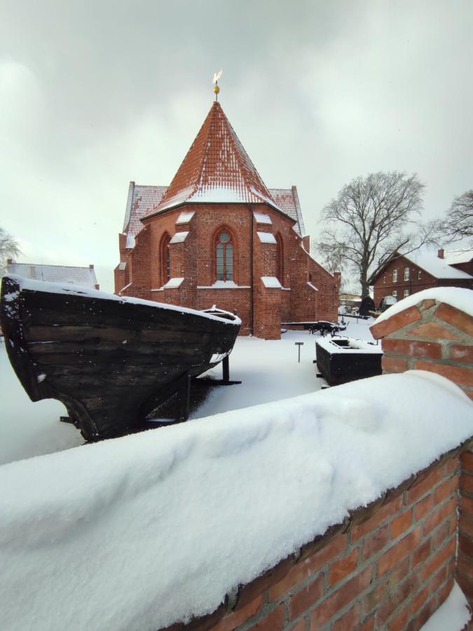 Domek W Parku Hel Hotel Exterior photo